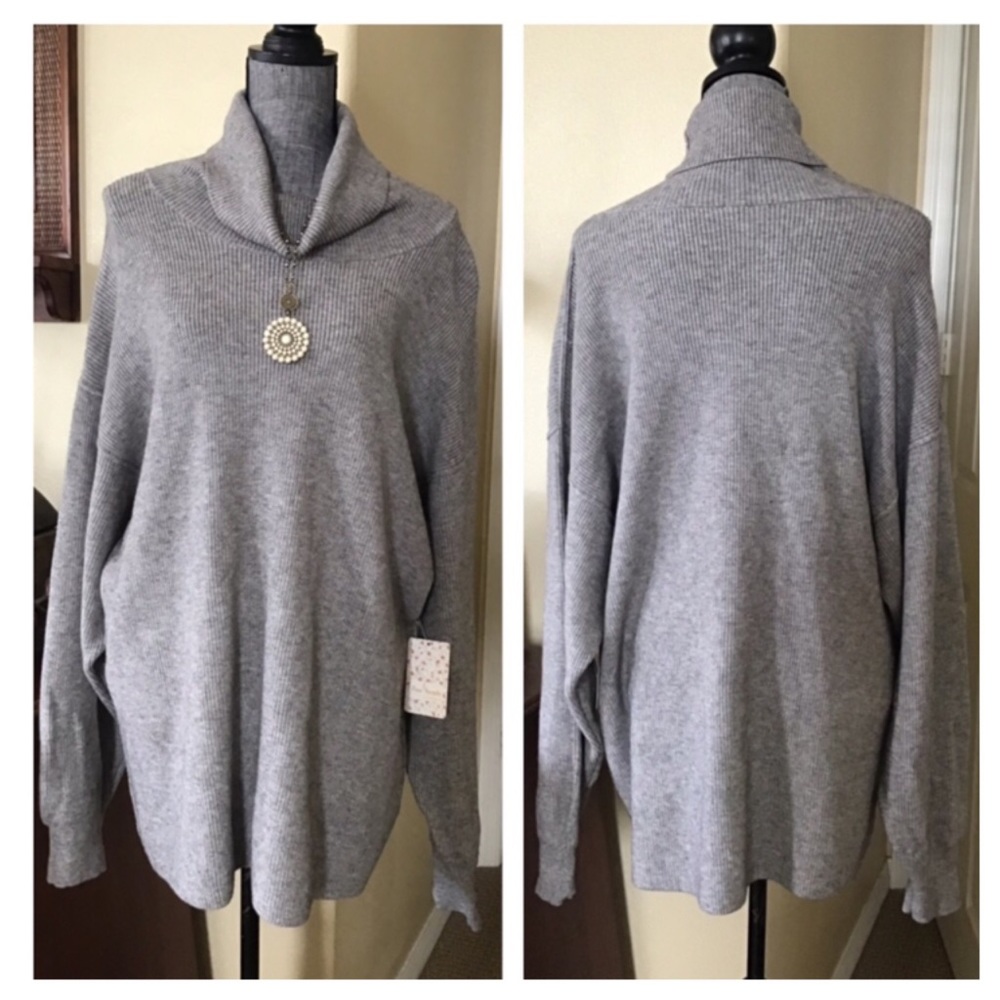 Free People Softly Structured Tunic Sweater. NWT. - Picture 4 of 8